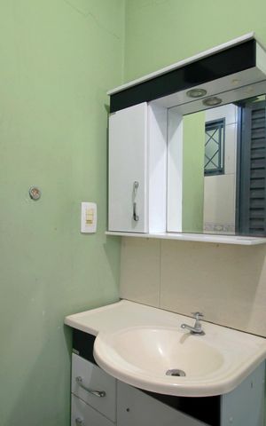 Casa à venda com 160m², 4 quartos e 1 vagaBanheiro de Serviço