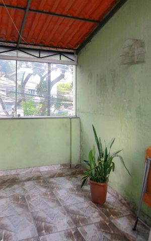 Casa à venda com 160m², 4 quartos e 1 vagaVaranda