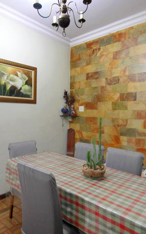 Casa à venda com 160m², 4 quartos e 1 vagaSala