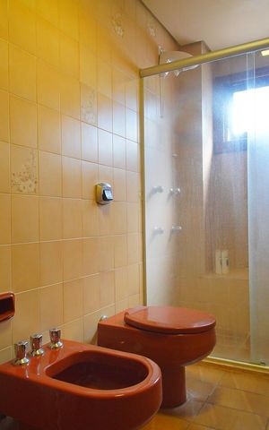 Apartamento para alugar com 185m², 3 quartos e 1 vaga Apartamento para alugar com 185m², 3 quartos e 1 vagaBanheiro