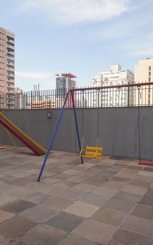 Apartamento para alugar com 185m², 3 quartos e 1 vaga Apartamento para alugar com 185m², 3 quartos e 1 vagaÁrea comum - Playground
