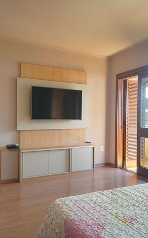 Apartamento para alugar com 185m², 3 quartos e 1 vaga Apartamento para alugar com 185m², 3 quartos e 1 vagaSuíte