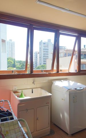 Apartamento para alugar com 185m², 3 quartos e 1 vaga Apartamento para alugar com 185m², 3 quartos e 1 vagaÁrea de Serviço
