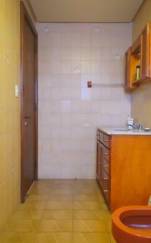 Apartamento para alugar com 185m², 3 quartos e 1 vaga Apartamento para alugar com 185m², 3 quartos e 1 vagaBanheiro