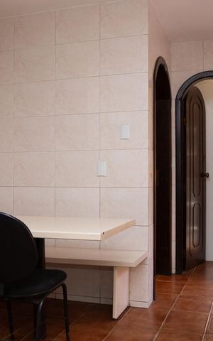 Casa para alugar com 580m², 9 quartos e 6 vagas Casa para alugar com 580m², 9 quartos e 6 vagasCozinha - Armários