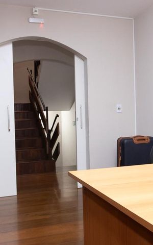 Casa para alugar com 580m², 9 quartos e 6 vagas Casa para alugar com 580m², 9 quartos e 6 vagasQuarto 1