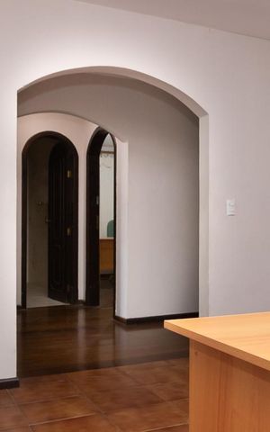 Casa para alugar com 580m², 9 quartos e 6 vagas Casa para alugar com 580m², 9 quartos e 6 vagasSala de Jantar
