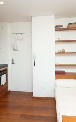 Studio à venda com 29m², 1 quarto e 1 vaga Studio à venda com 29m², 1 quarto e 1 vagaStudio