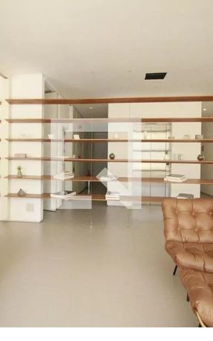 Studio à venda com 29m², 1 quarto e 1 vaga Studio à venda com 29m², 1 quarto e 1 vagaÁrea comum