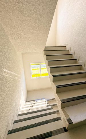 Apartamento para alugar com 70m², 2 quartos e 1 vagaEscada