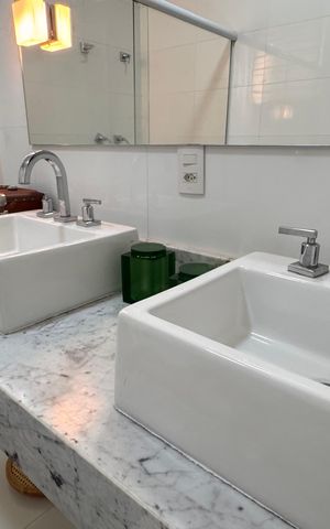 Casa à venda com 317m², 3 quartos e 4 vagas Casa à venda com 317m², 3 quartos e 4 vagasBanheiro da Suíte 3
