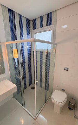 Casa à venda com 317m², 3 quartos e 4 vagas Casa à venda com 317m², 3 quartos e 4 vagasBanheiro da Suíte 1
