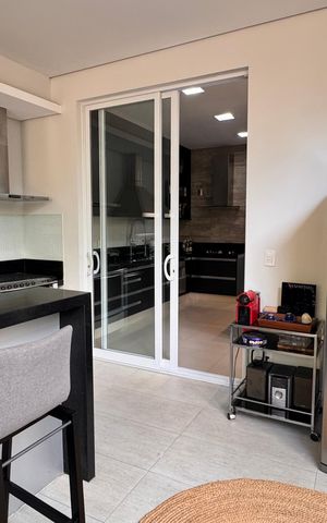 Casa à venda com 317m², 3 quartos e 4 vagas Casa à venda com 317m², 3 quartos e 4 vagasÁrea gourmet