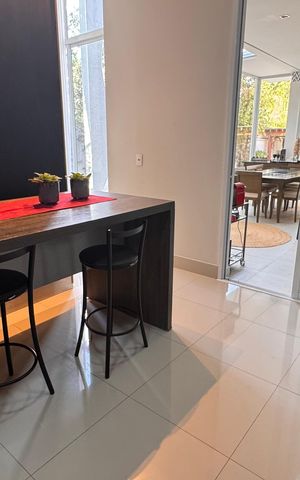 Casa à venda com 317m², 3 quartos e 4 vagas Casa à venda com 317m², 3 quartos e 4 vagasCozinha