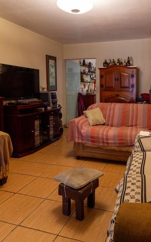 Casa para alugar com 210m², 3 quartos e 2 vagasSala