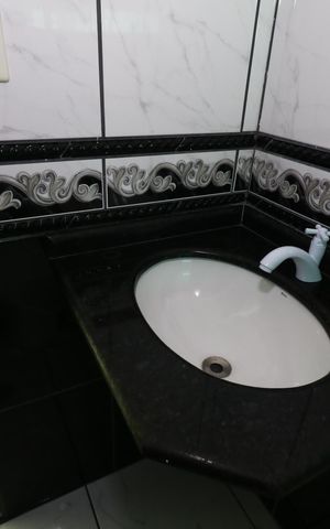 Casa para alugar com 140m², 2 quartos e 1 vagaBanheiro da Suíte - Pia 1