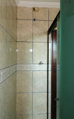 Casa para alugar com 140m², 2 quartos e 1 vagaBanheiro Social - Box