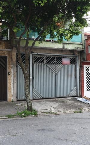 Casa para alugar com 140m², 2 quartos e 1 vagaFachada