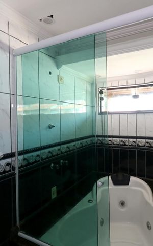 Casa para alugar com 140m², 2 quartos e 1 vagaBanheiro da Suíte - Box