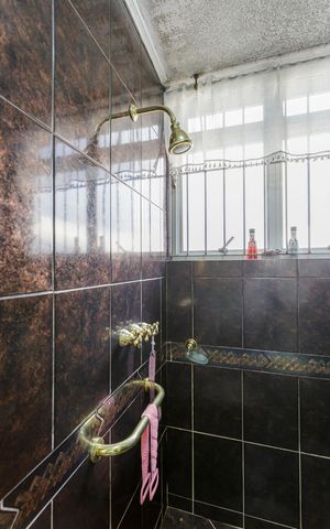 Apartamento à venda com 225m², 4 quartos e 1 vaga Apartamento à venda com 225m², 4 quartos e 1 vagaBanheiro da Suíte