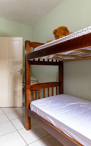 Casa à venda com 280m², 1 quarto e 2 vagas Casa à venda com 280m², 1 quarto e 2 vagasQuarto 2