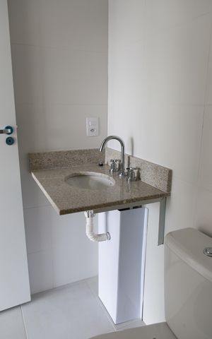 Apartamento à venda com 38m², 1 quarto e 1 vaga Apartamento à venda com 38m², 1 quarto e 1 vagaBanheiro da Suíte 1