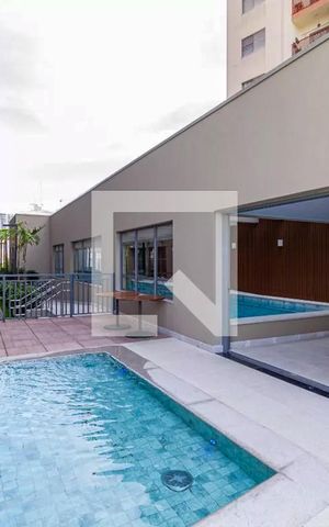 Apartamento à venda com 38m², 1 quarto e 1 vaga Apartamento à venda com 38m², 1 quarto e 1 vagaÁrea comum - Piscina