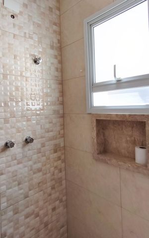Casa de condomínio à venda com 250m², 3 quartos e 4 vagas Casa de condomínio à venda com 250m², 3 quartos e 4 vagasLavabo
