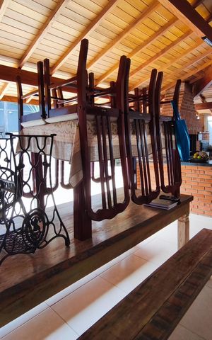 Casa de condomínio à venda com 250m², 3 quartos e 4 vagas Casa de condomínio à venda com 250m², 3 quartos e 4 vagasÁrea gourmet