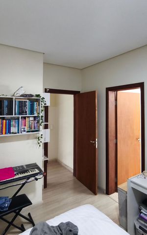 Casa de condomínio à venda com 250m², 3 quartos e 4 vagas Casa de condomínio à venda com 250m², 3 quartos e 4 vagasSuíte 2