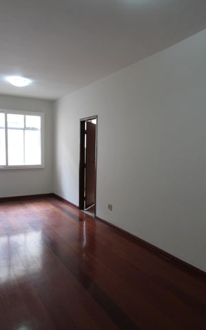 Apartamento para alugar com 87m², 3 quartos e 1 vagaSala