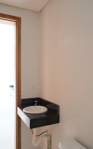 Apartamento para alugar com 33m², 2 quartos e sem vagaBanheiro