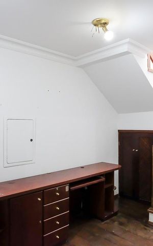 Casa à venda com 325m², 3 quartos e 3 vagasSala da suíte 1