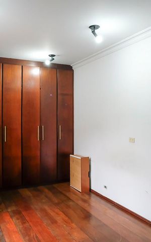 Casa à venda com 325m², 3 quartos e 3 vagasSuíte 1