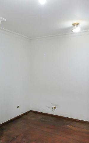 Casa à venda com 325m², 3 quartos e 3 vagasSala da suíte 1