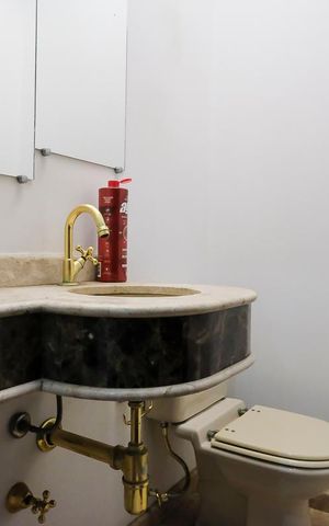 Casa à venda com 325m², 3 quartos e 3 vagasLavabo