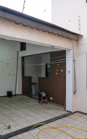 Casa à venda com 325m², 3 quartos e 3 vagasQuintal