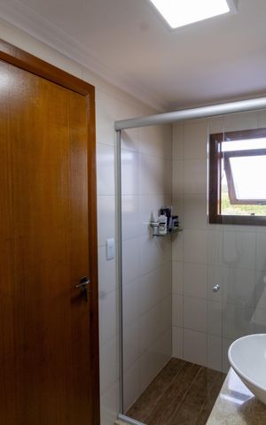 Casa à venda com 141m², 3 quartos e 1 vaga Casa à venda com 141m², 3 quartos e 1 vagaBanheiro da Suíte 2