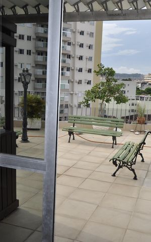Apartamento à venda com 420m², 4 quartos e 4 vagasVaranda da Sala