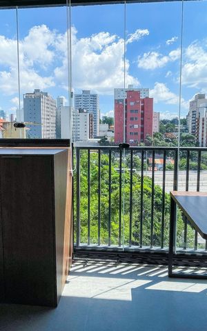 Studio para alugar com 35m², 1 quarto e 1 vaga Studio para alugar com 35m², 1 quarto e 1 vagaVaranda