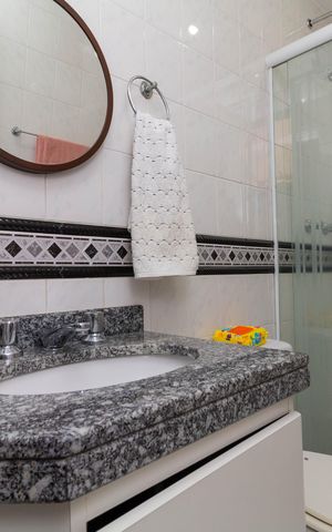 Apartamento à venda com 92m², 3 quartos e 2 vagas Apartamento à venda com 92m², 3 quartos e 2 vagasBanheiro 2