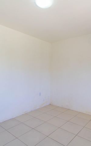 Casa à venda com 100m², 2 quartos e 2 vagas Casa à venda com 100m², 2 quartos e 2 vagasQuarto 1