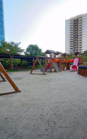 Apartamento para alugar com 280m², 4 quartos e 3 vagas Apartamento para alugar com 280m², 4 quartos e 3 vagasÁrea comum - Playground