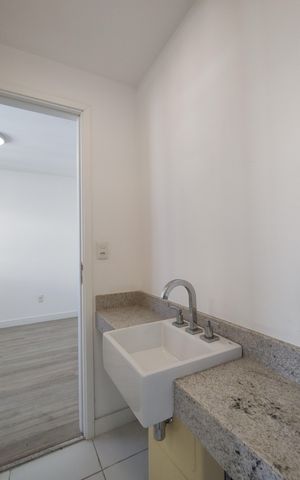 Apartamento para alugar com 280m², 4 quartos e 3 vagasBanheiro da Suíte 1 e 2