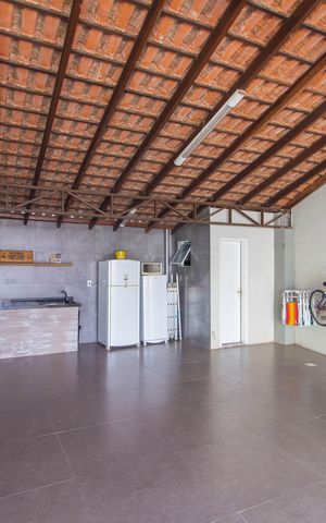 Casa à venda com 300m², 3 quartos e 3 vagas Casa à venda com 300m², 3 quartos e 3 vagasÁrea Gourmet