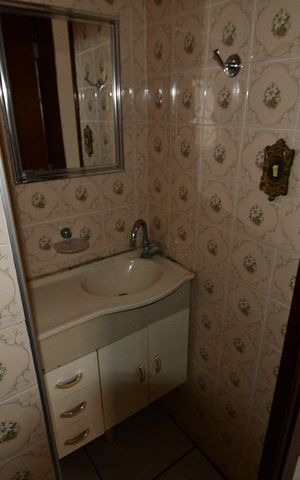 Casa à venda com 200m², 3 quartos e 3 vagasBanheiro da Suíte