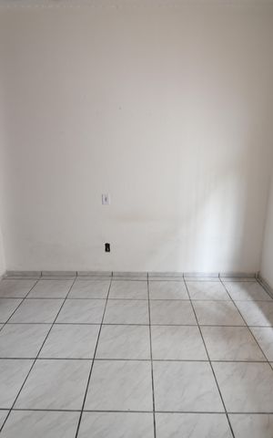 Casa à venda com 200m², 3 quartos e 3 vagasSuíte