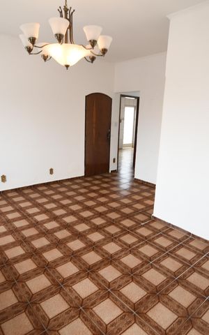 Casa à venda com 200m², 3 quartos e 3 vagasSala
