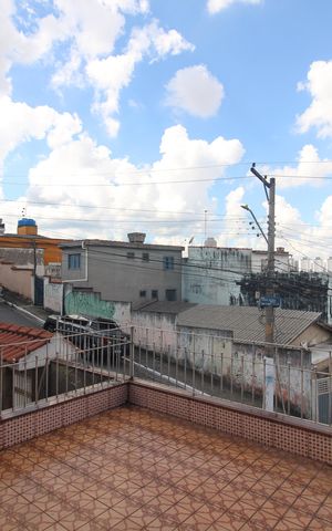 Casa à venda com 173m², 3 quartos e 6 vagasQuintal