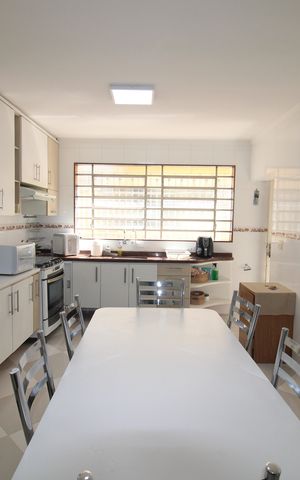 Casa à venda com 173m², 3 quartos e 6 vagasCozinha